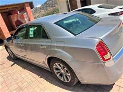 كرايسلر 300